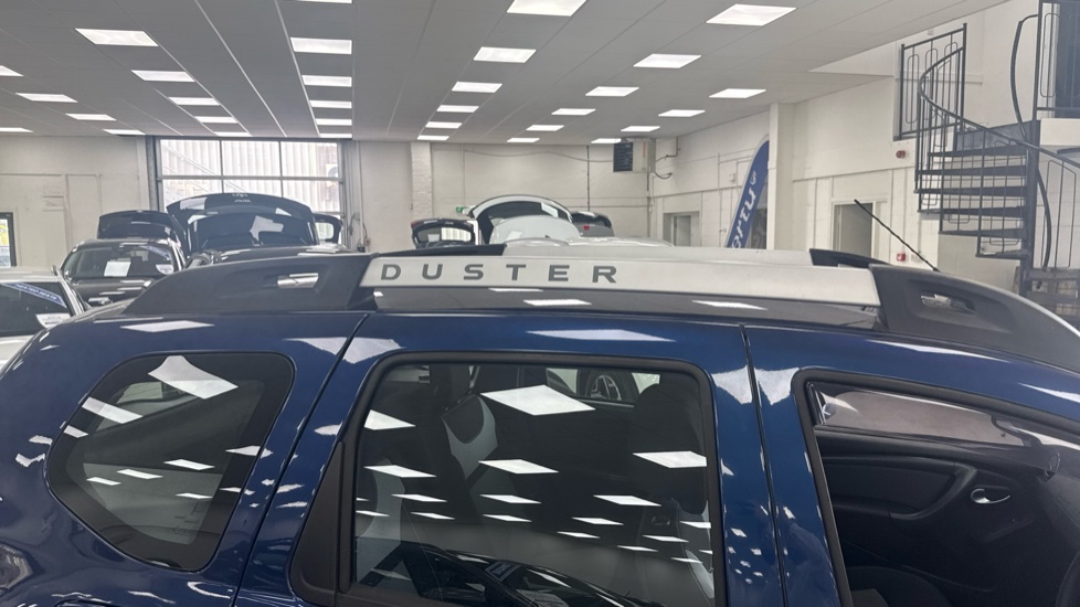 Dacia Duster 1.2 TCe 125 Laureate 5dr Petrol Estate - Image 25