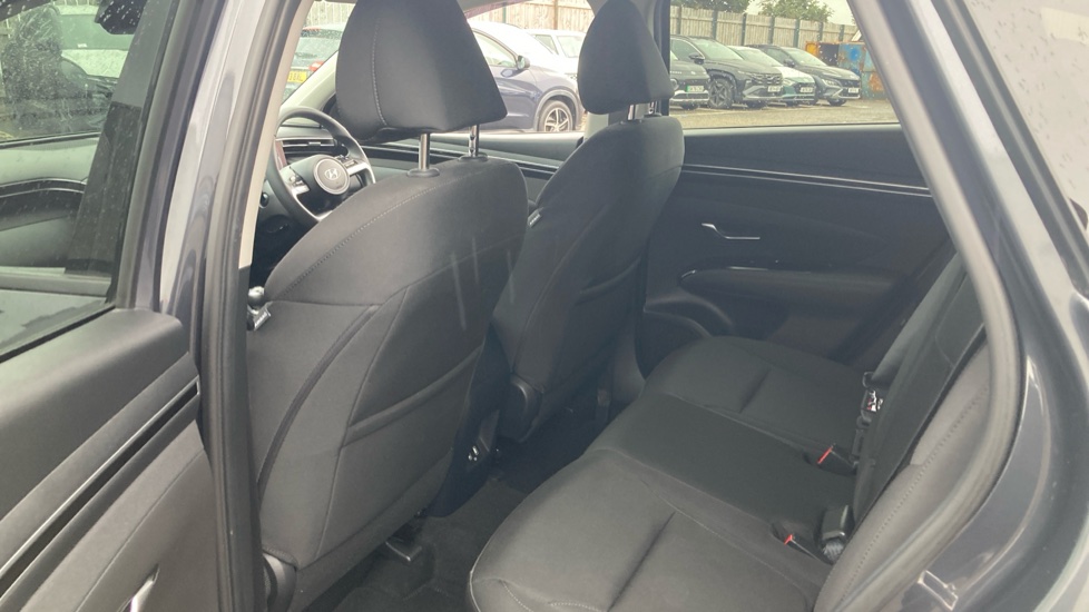 Hyundai TUCSON 1.6 TGDi Premium 5dr 2WD Petrol Estate - Image 16