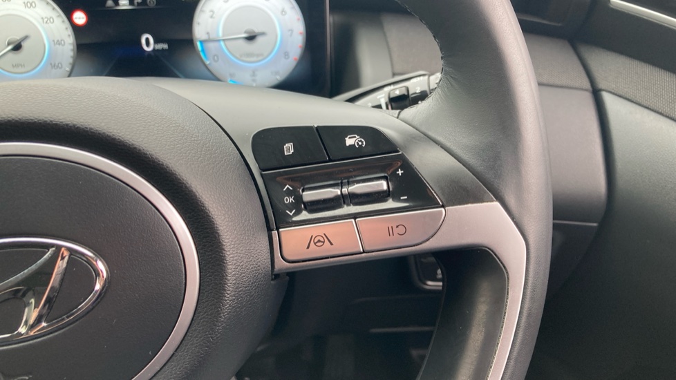 Hyundai TUCSON 1.6 TGDi Premium 5dr 2WD Petrol Estate - Image 22
