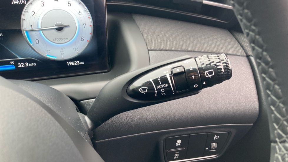 Hyundai TUCSON 1.6 TGDi Premium 5dr 2WD Petrol Estate - Image 24