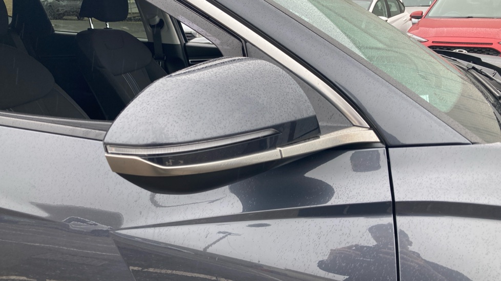 Hyundai TUCSON 1.6 TGDi Premium 5dr 2WD Petrol Estate - Image 35