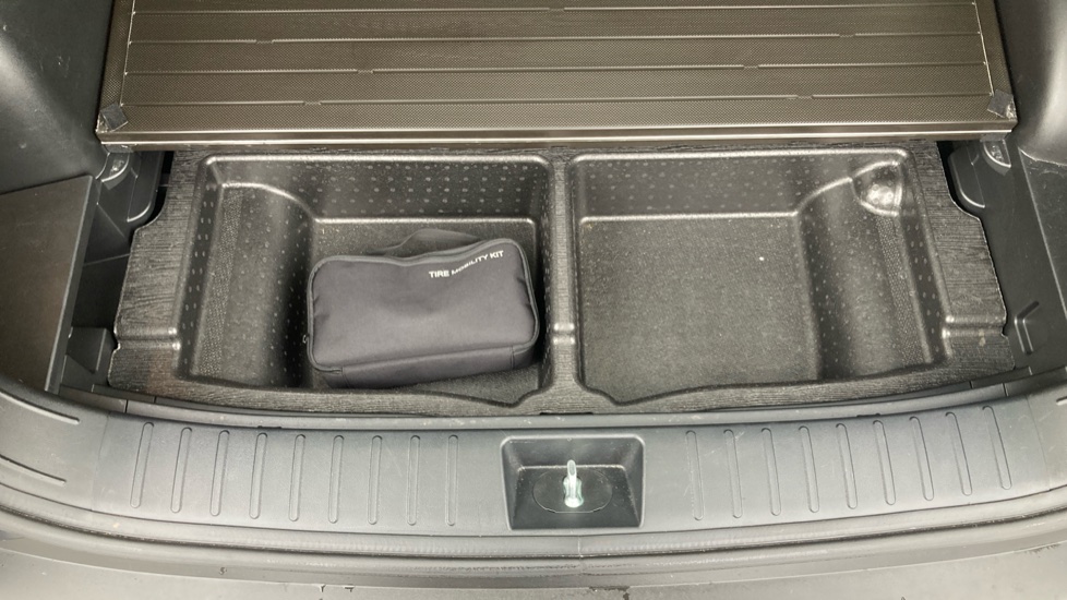 Hyundai TUCSON 1.6 TGDi Premium 5dr 2WD Petrol Estate - Image 44