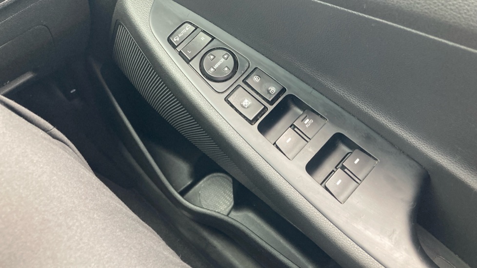 Hyundai TUCSON 1.6 TGDi Go SE 5dr 2WD Petrol Estate - Image 32