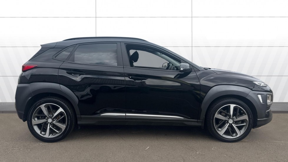 Hyundai KONA 1.6T GDi Blue Drive Premium GT 5dr 4WD DCT Petrol Hatchback - Image 5