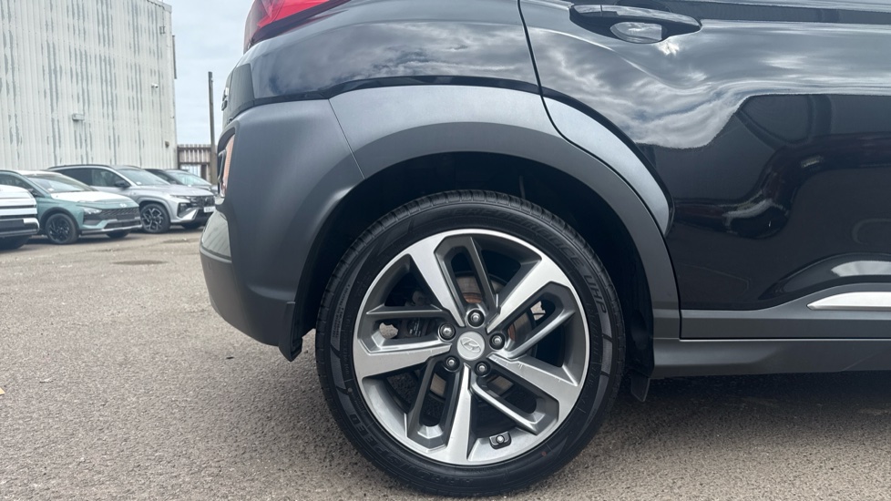 Hyundai KONA 1.6T GDi Blue Drive Premium GT 5dr 4WD DCT Petrol Hatchback - Image 7