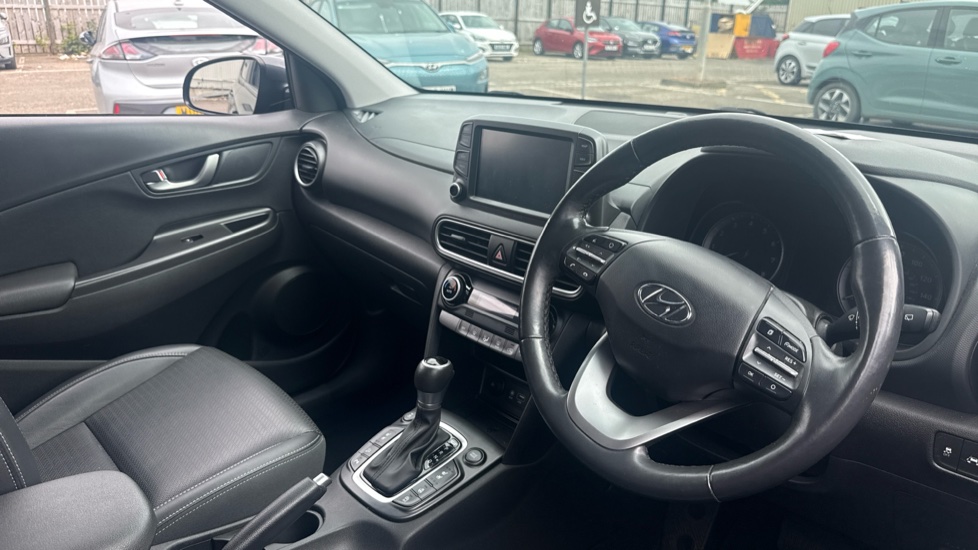 Hyundai KONA 1.6T GDi Blue Drive Premium GT 5dr 4WD DCT Petrol Hatchback - Image 11