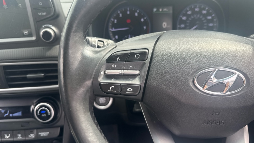 Hyundai KONA 1.6T GDi Blue Drive Premium GT 5dr 4WD DCT Petrol Hatchback - Image 25