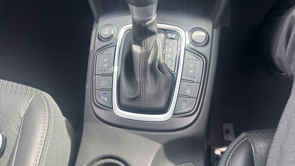 Hyundai KONA 1.6T GDi Blue Drive Premium GT 5dr 4WD DCT Petrol Hatchback - Image 27