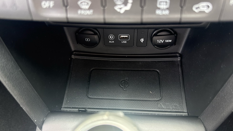 Hyundai KONA 1.6T GDi Blue Drive Premium GT 5dr 4WD DCT Petrol Hatchback - Image 28