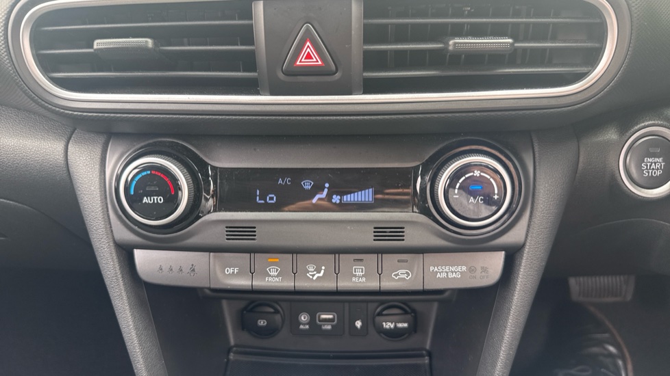 Hyundai KONA 1.6T GDi Blue Drive Premium GT 5dr 4WD DCT Petrol Hatchback - Image 33