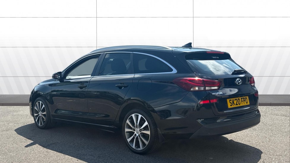 Hyundai i30 1.4T GDI Premium 5dr Petrol Estate - Image 2