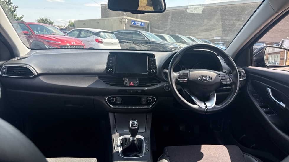 Hyundai i30 1.4T GDI Premium 5dr Petrol Estate - Image 10