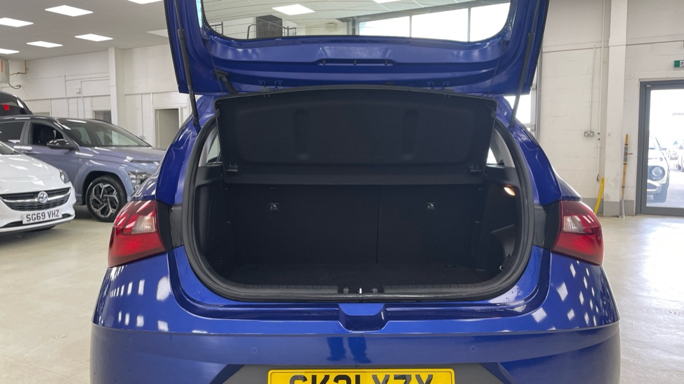 Hyundai i20 1.0T GDi 48V MHD SE Connect 5dr Petrol Hatchback - Image 4