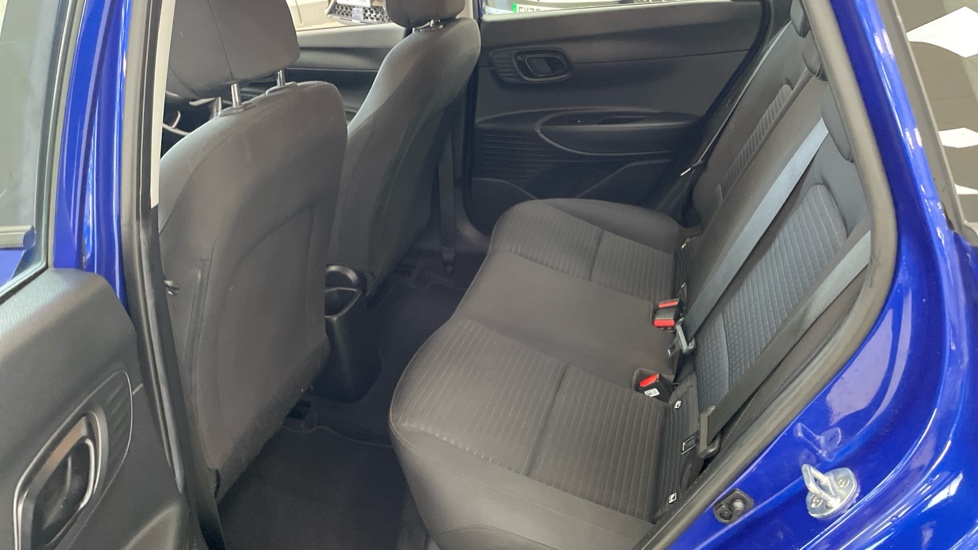 Hyundai i20 1.0T GDi 48V MHD SE Connect 5dr Petrol Hatchback - Image 16