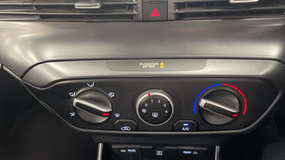 Hyundai i20 1.0T GDi 48V MHD SE Connect 5dr Petrol Hatchback - Image 26