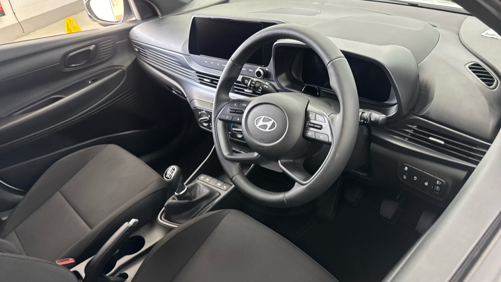 Hyundai i20 1.0T GDi 90 Black Line 5dr Petrol Hatchback - Image 11