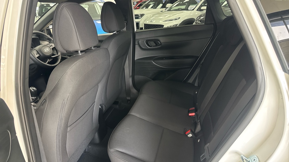 Hyundai i20 1.0T GDi 90 Black Line 5dr Petrol Hatchback - Image 16