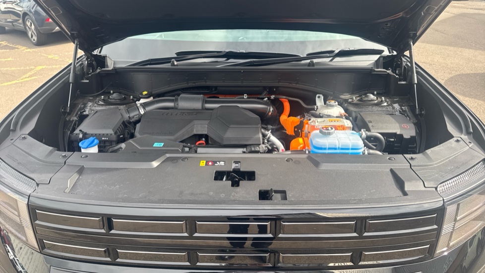 Hyundai SANTA FE 1.6 TGDi Plug-in Hybrid Ultimate 5dr 4WD Auto Estate - Image 8