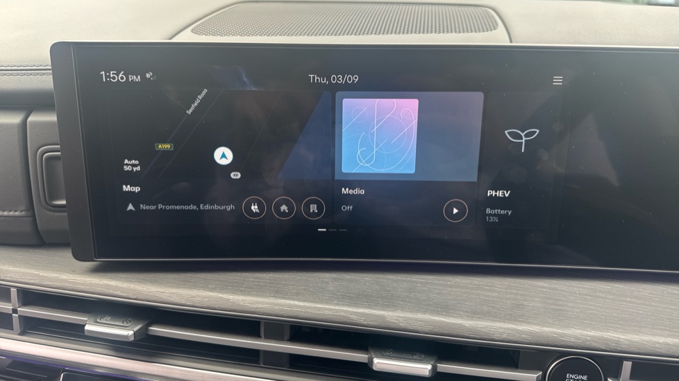 Hyundai SANTA FE 1.6 TGDi Plug-in Hybrid Ultimate 5dr 4WD Auto Estate - Image 12
