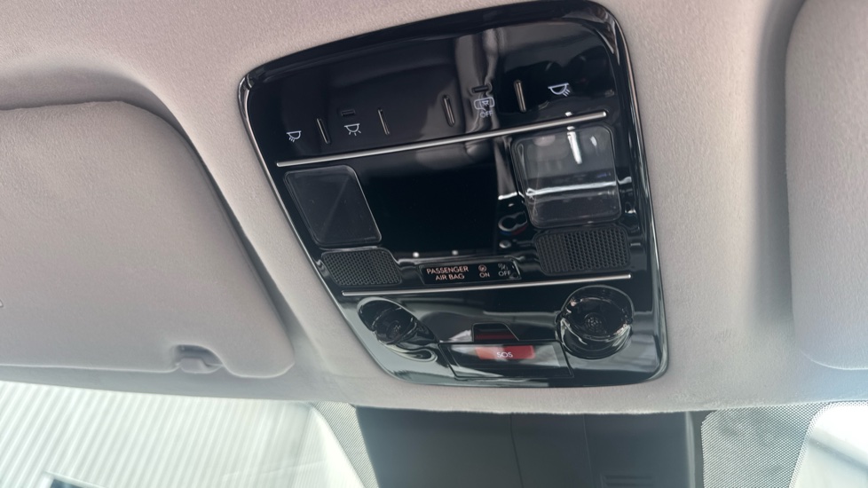 Hyundai SANTA FE 1.6 TGDi Plug-in Hybrid Ultimate 5dr 4WD Auto Estate - Image 34