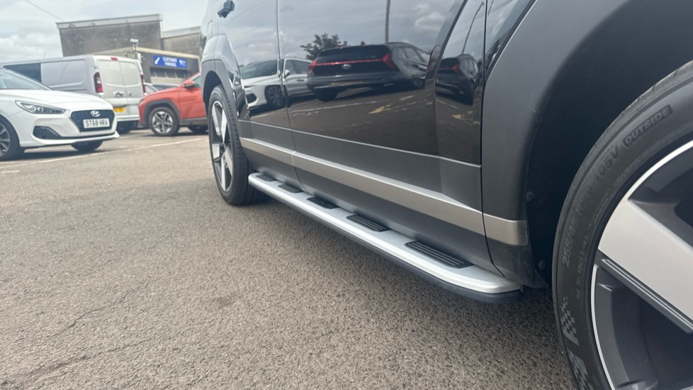 Hyundai SANTA FE 1.6 TGDi Plug-in Hybrid Ultimate 5dr 4WD Auto Estate - Image 40