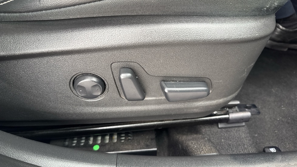 Hyundai KONA 1.6 GDi Hybrid Premium SE 5dr DCT Hybrid Hatchback - Image 41