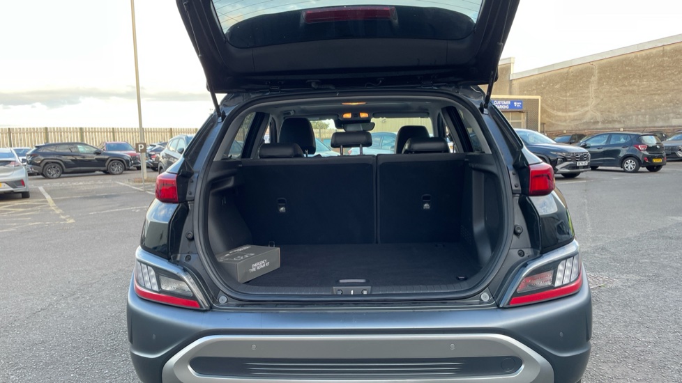 Hyundai KONA 1.0 TGDi 48V MHEV Ultimate 5dr Petrol Hatchback - Image 4