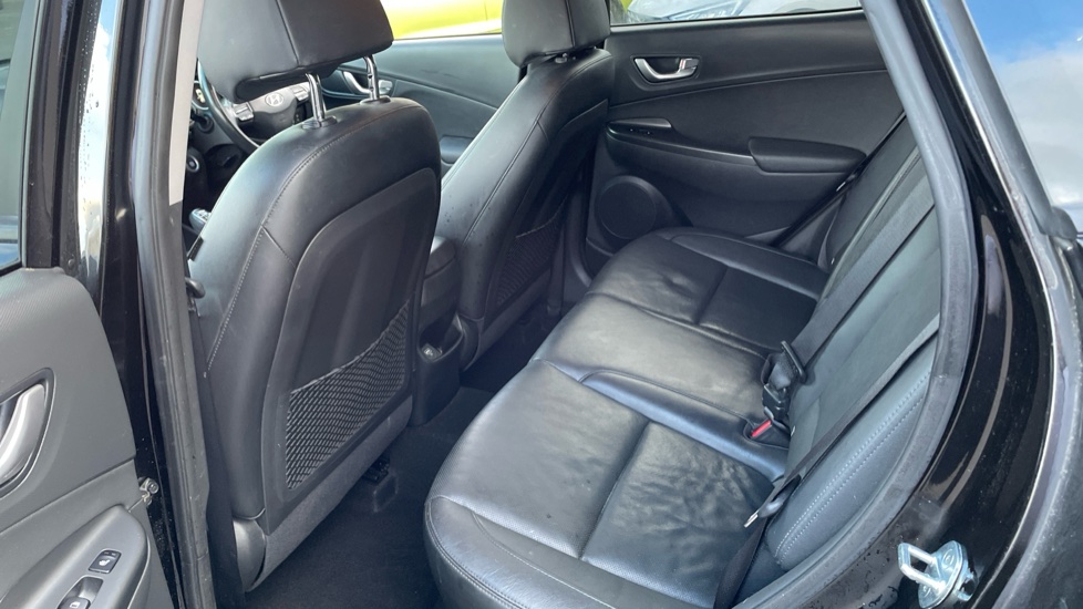 Hyundai KONA 1.0 TGDi 48V MHEV Ultimate 5dr Petrol Hatchback - Image 16