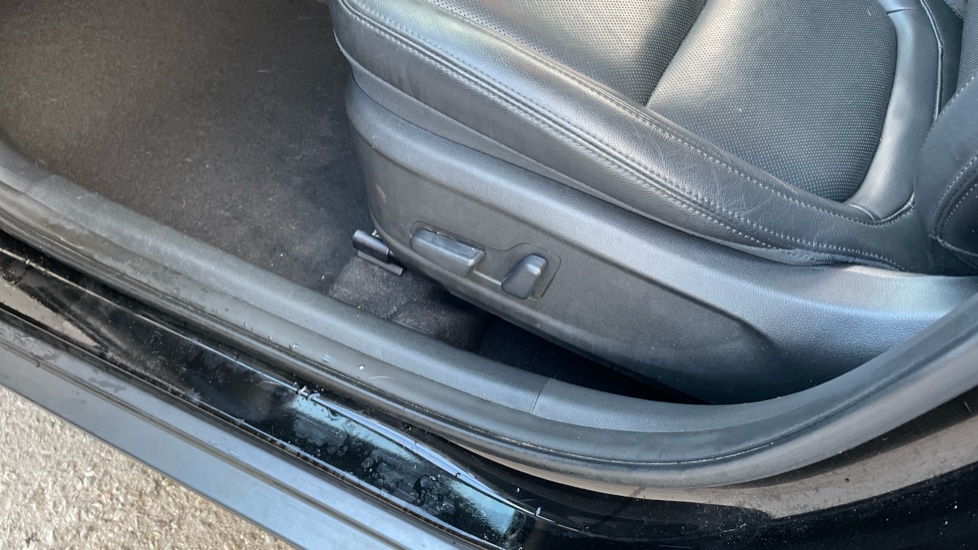 Hyundai KONA 1.0 TGDi 48V MHEV Ultimate 5dr Petrol Hatchback - Image 39