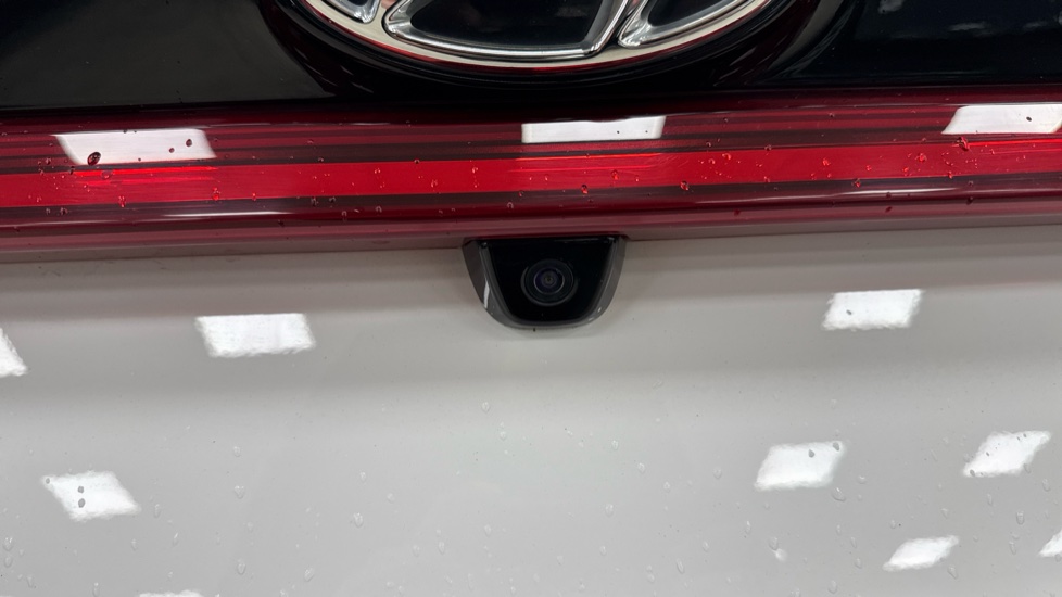 Hyundai i20 1.0T GDi 48V MHD SE Connect 5dr Petrol Hatchback - Image 22