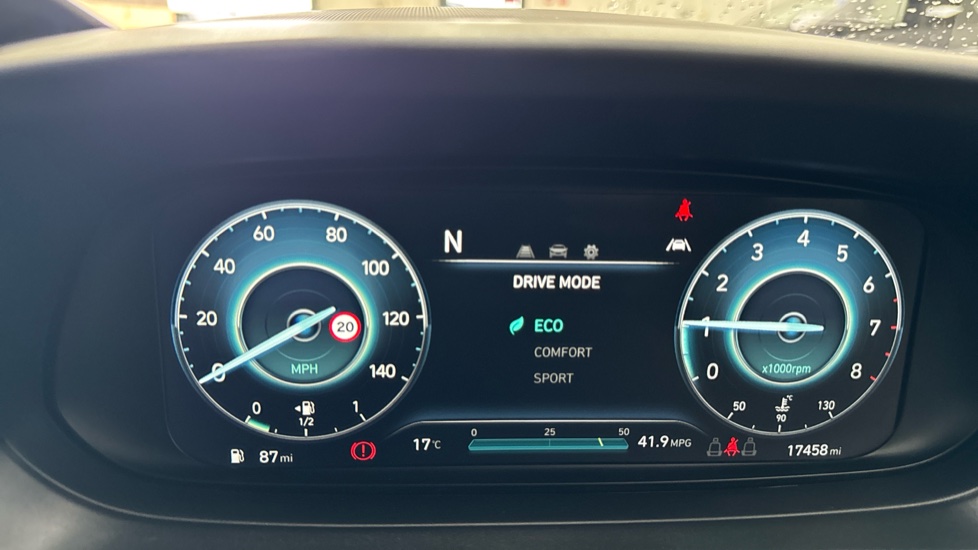 Hyundai i20 1.0T GDi 48V MHD SE Connect 5dr Petrol Hatchback - Image 40