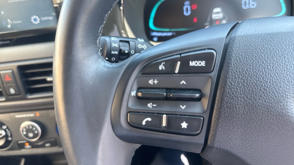 Hyundai i10 1.2 Advance 5dr Petrol Hatchback - Image 24