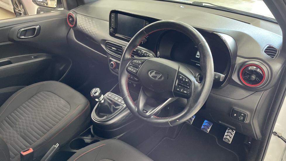 Hyundai i10 1.0 T-GDi N Line 5dr Petrol Hatchback - Image 11