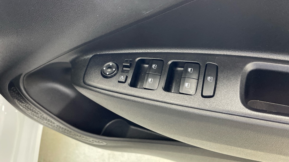 Hyundai i10 1.0 T-GDi N Line 5dr Petrol Hatchback - Image 31