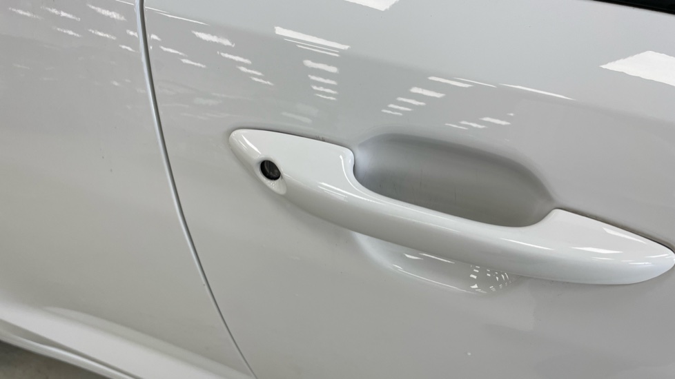 Hyundai i10 1.0 T-GDi N Line 5dr Petrol Hatchback - Image 33