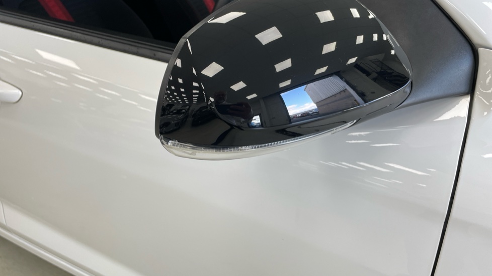 Hyundai i10 1.0 T-GDi N Line 5dr Petrol Hatchback - Image 34