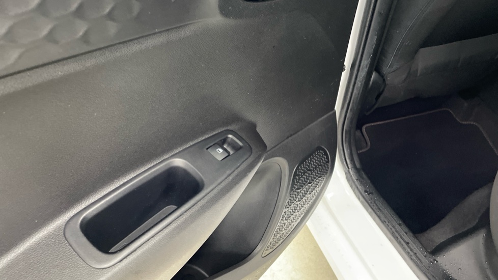 Hyundai i10 1.0 T-GDi N Line 5dr Petrol Hatchback - Image 38