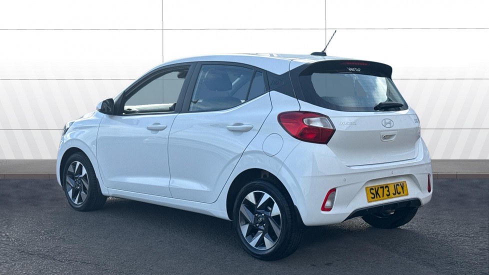 Hyundai i10 1.2 Advance 5dr Petrol Hatchback - Image 2