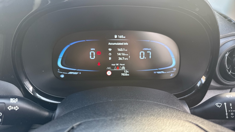 Hyundai i10 1.2 Advance 5dr Petrol Hatchback - Image 18