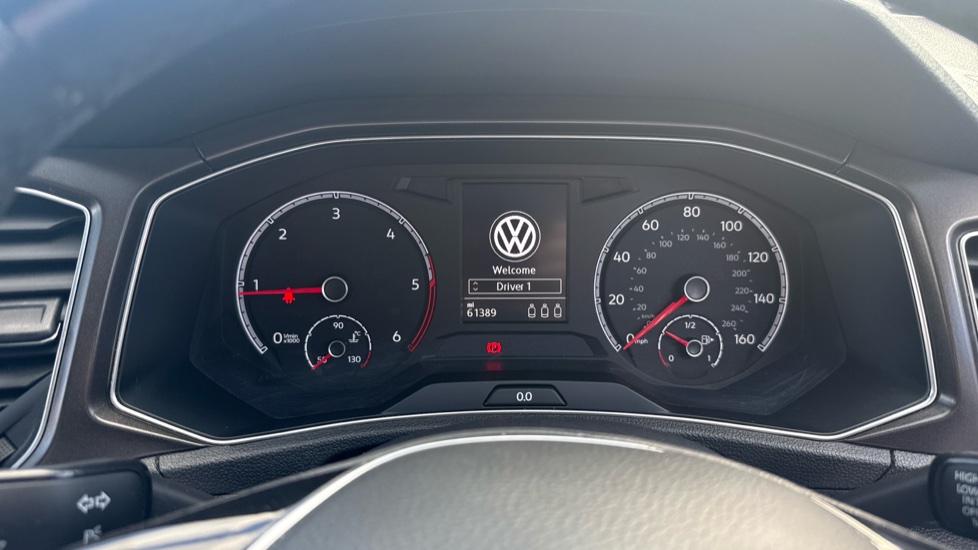 Volkswagen T-Roc 1.6 TDI SE 5dr Diesel Hatchback - Image 18