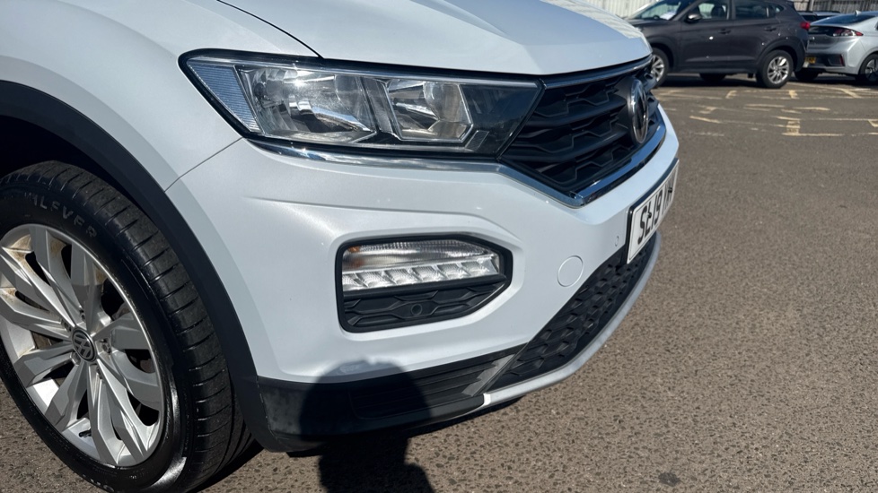Volkswagen T-Roc 1.6 TDI SE 5dr Diesel Hatchback - Image 29