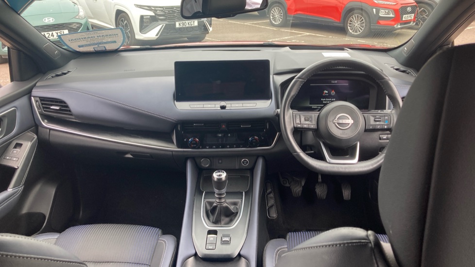 Nissan Qashqai 1.3 DiG-T MH Tekna 5dr Petrol Hatchback - Image 10
