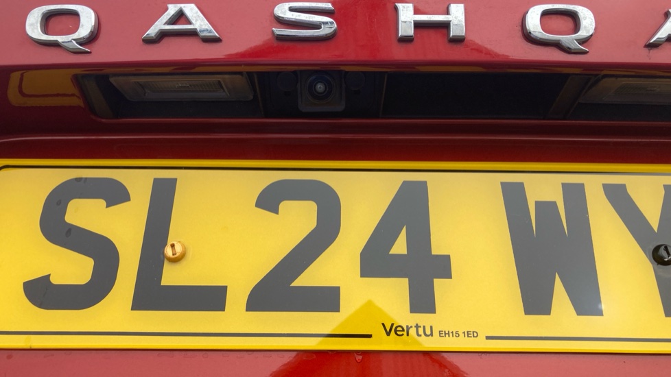 Nissan Qashqai 1.3 DiG-T MH Tekna 5dr Petrol Hatchback - Image 42