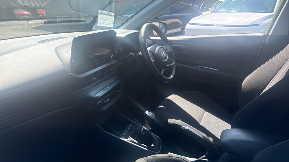 Hyundai i20 1.0T GDi Premium 5dr Petrol Hatchback - Image 9