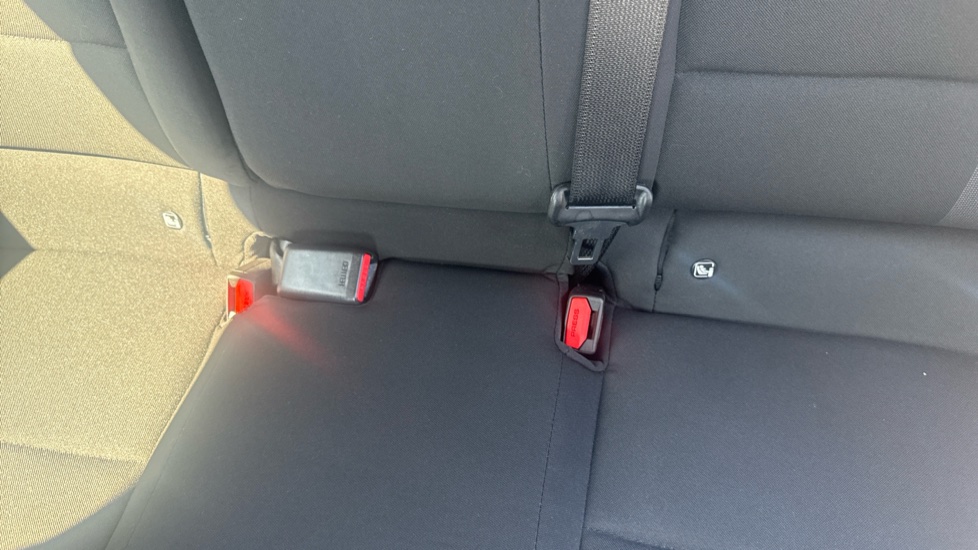Hyundai i20 1.0T GDi Premium 5dr Petrol Hatchback - Image 17