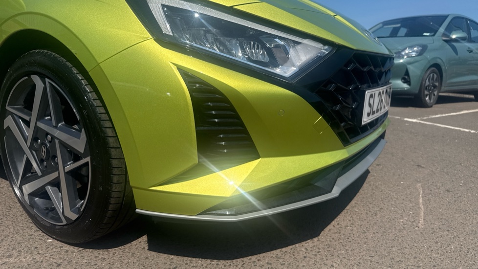 Hyundai i20 1.0T GDi Premium 5dr Petrol Hatchback - Image 28