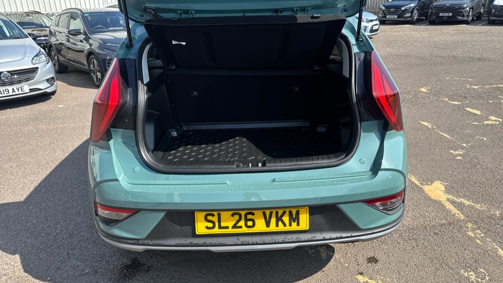 Hyundai BAYON 1.0 TGDi Premium 5dr Petrol Hatchback - Image 4