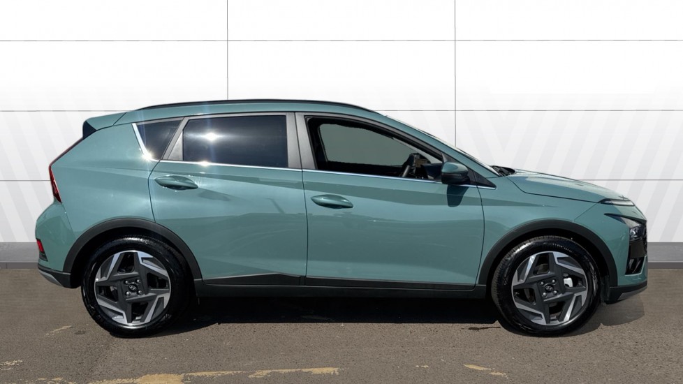 Hyundai BAYON 1.0 TGDi Premium 5dr Petrol Hatchback - Image 5
