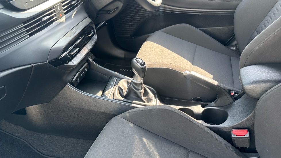 Hyundai BAYON 1.0 TGDi Premium 5dr Petrol Hatchback - Image 13
