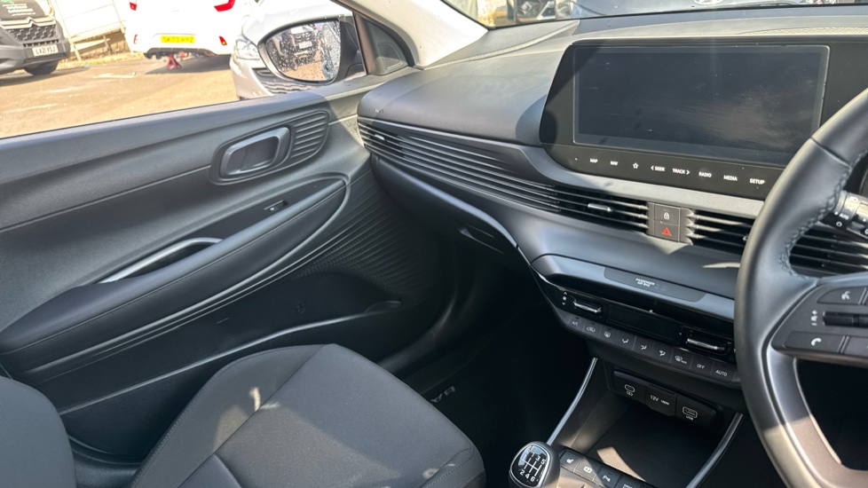 Hyundai BAYON 1.0 TGDi Premium 5dr Petrol Hatchback - Image 14